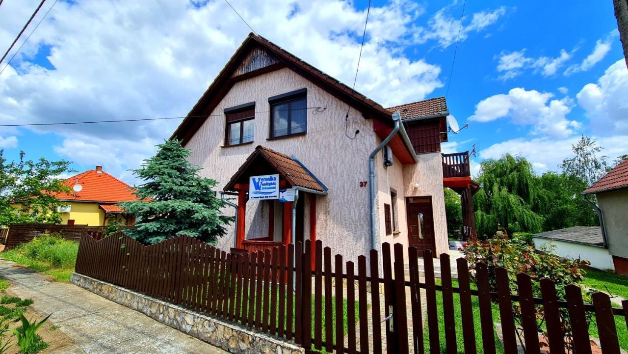 Veronika Guesthouse Dravatamasi Zewnętrze zdjęcie