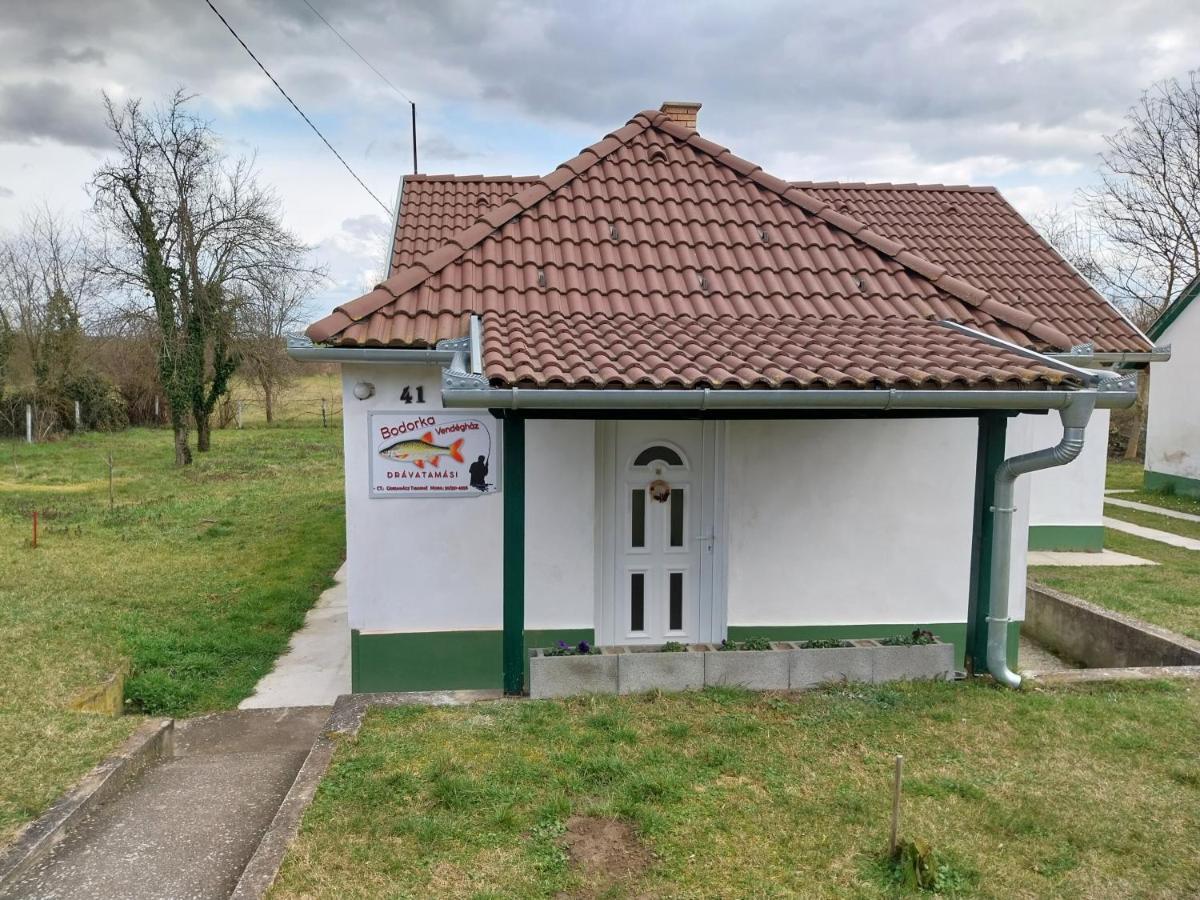 Veronika Guesthouse Dravatamasi Zewnętrze zdjęcie